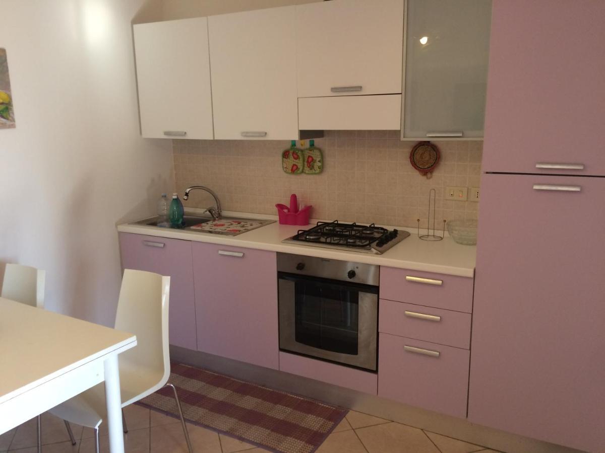 קסטלבאטה Casa Vacanze La Tuia מראה חיצוני תמונה