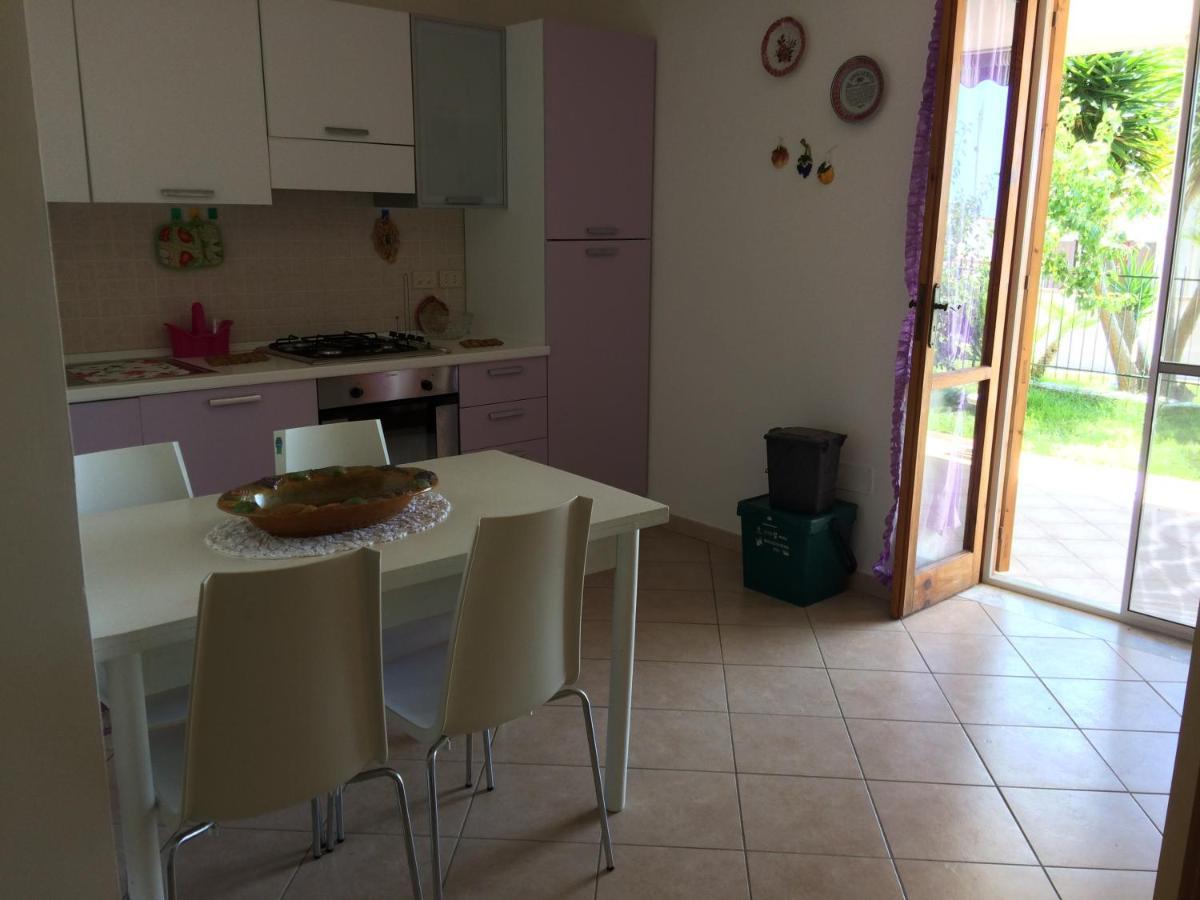 קסטלבאטה Casa Vacanze La Tuia מראה חיצוני תמונה