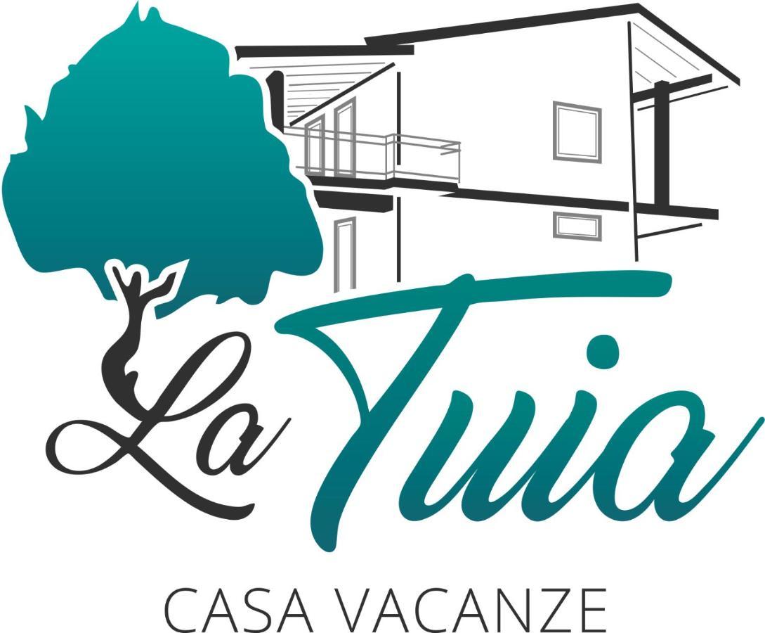קסטלבאטה Casa Vacanze La Tuia מראה חיצוני תמונה