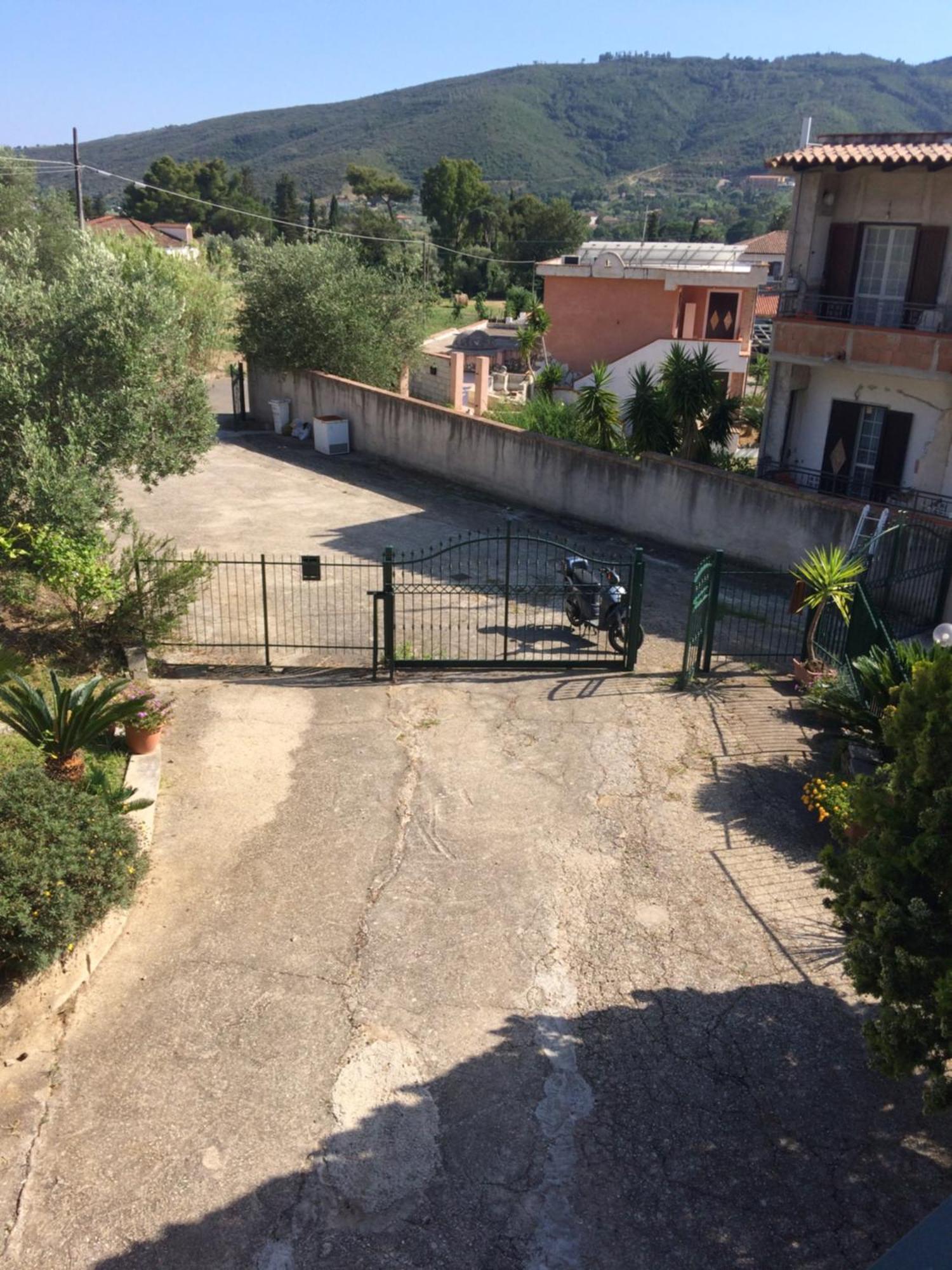 קסטלבאטה Casa Vacanze La Tuia מראה חיצוני תמונה
